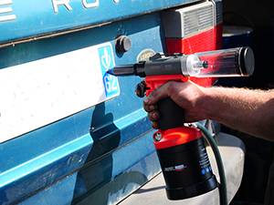 RIVETEUSE CAPACITE 2.4 A 4.8 M